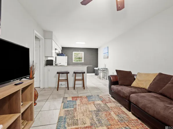 1220 W Chimes St, Baton Rouge, LA 70802