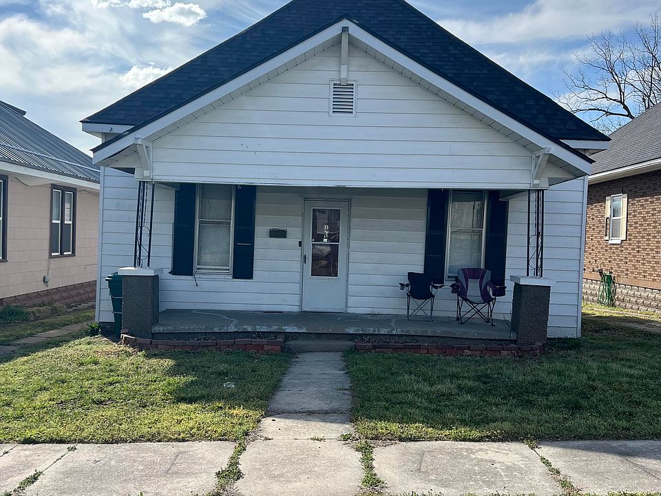 1st image of 806 4th Street