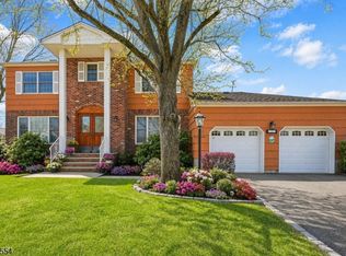 167 New Brook Ln, Springfield, NJ 07081