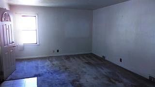 4th image of 419 N Henrietta Ave