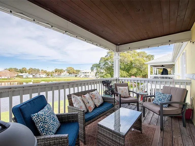 237 Seahorse Dr SE #H — Photo 20