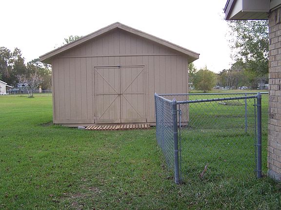 5th image of 1009 Sue Dr