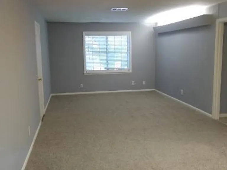 1867 Florida Dr — Photo 5