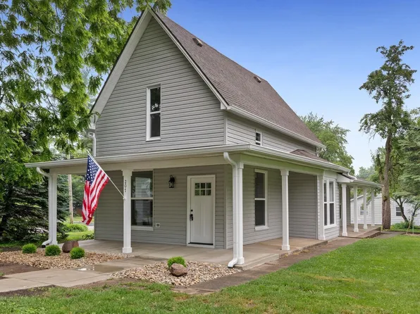 207 N Sheets St, Oxford, IN 47971