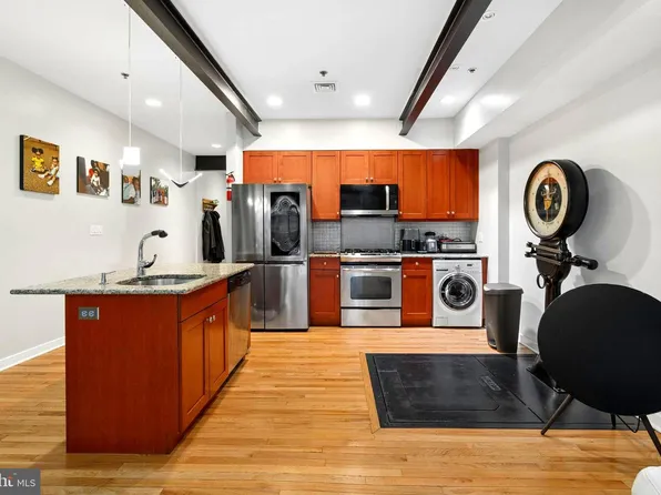242 Centre St Unit 4, Trenton, NJ 08611