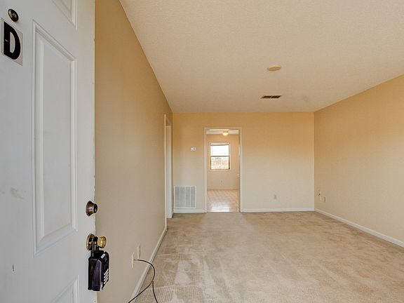 4th image of 112 Stephanie Dr