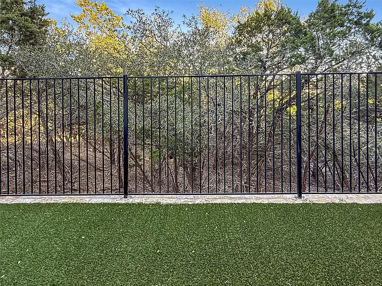 5603 Mobeetie Loop — Photo 8