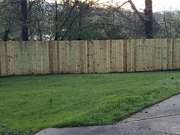 4th image of 3 Greenbriar Ave