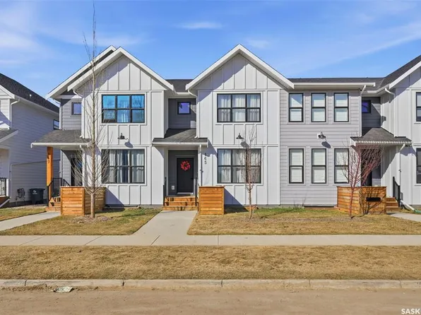 165 Rosewood BOULEVARD E, Saskatoon, SK S7V 0X2
