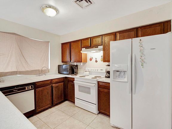 5th image of 7754 W Glenrosa Ave