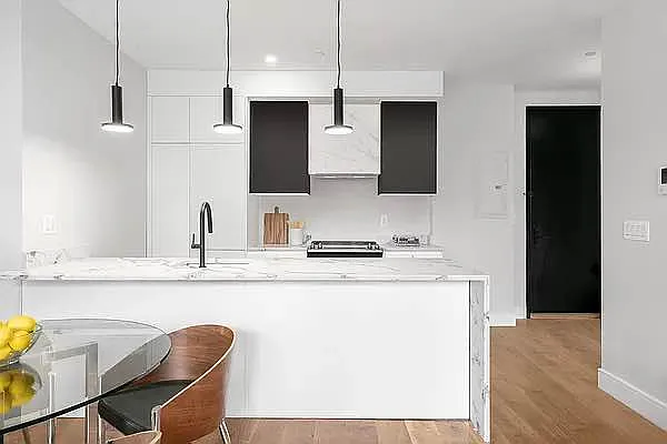 Rented by Blue Egg Realty Corp | media 32