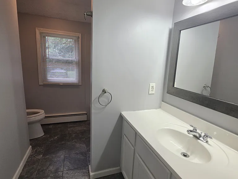 James St — Photo 11
