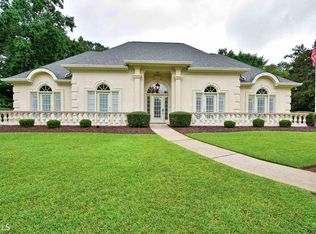 142 Trent Jones Ct, Newnan, GA 30265