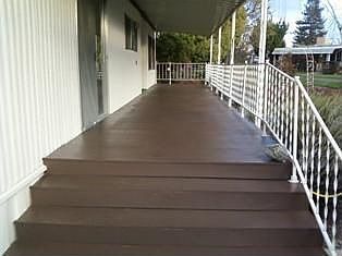 3rd image of 135 Newell Cir