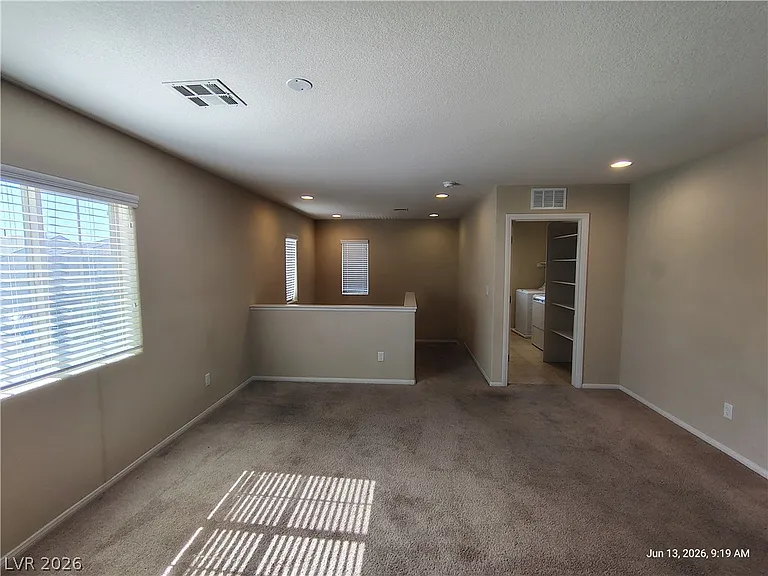9626 Abbey Pond Ave — Photo 10