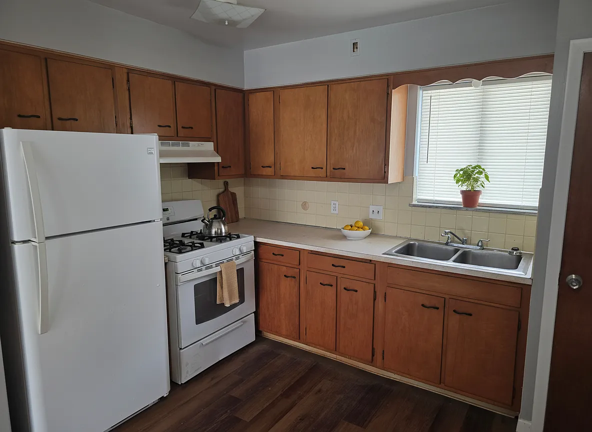 2 bed, 793 sqft, $980 — Photo 2