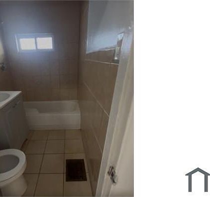 5th image of 9 Lander St #2
