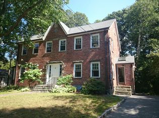144 Grove St, Brookline, MA 02467