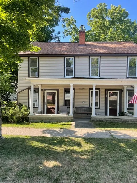 2 bed, 1.5 bath, 1000 sqft, $1,850 — Photo 1