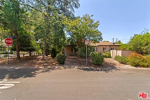 6057 Morella Ave Photo 1