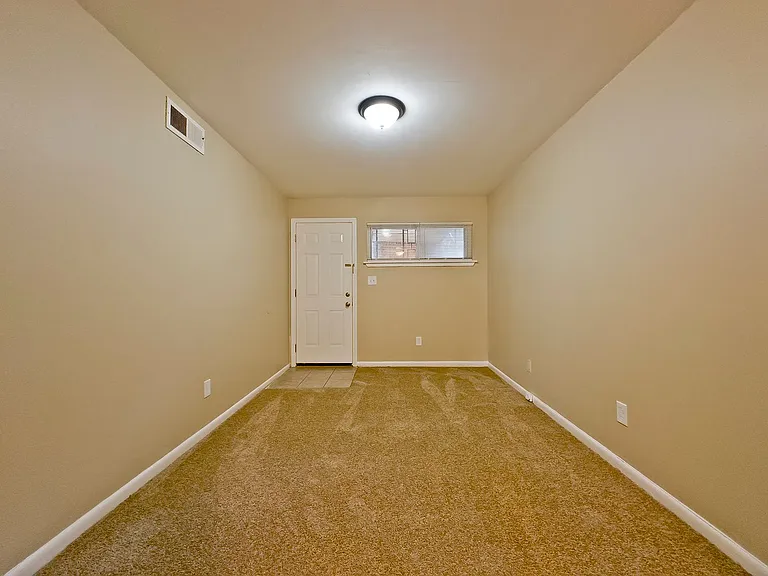 3833 12th Ct S — Photo 7
