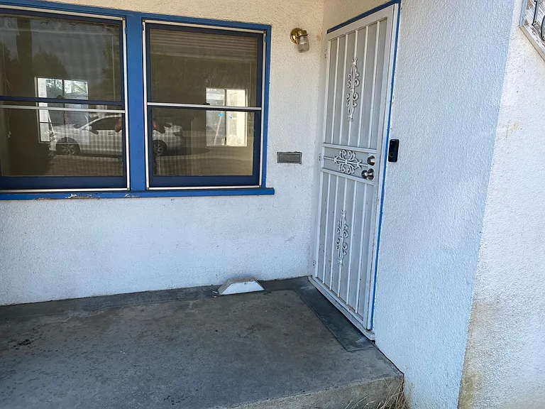 1035 W Peralta Way — Photo 5