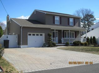 307 Hudson Dr, Brick, NJ