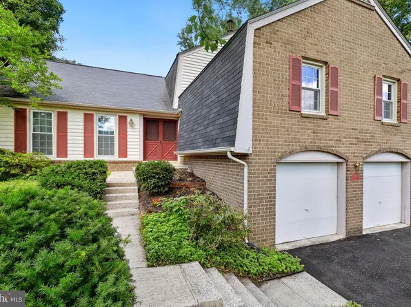 9937 Dellcastle Rd, Gaithersburg, MD 20886