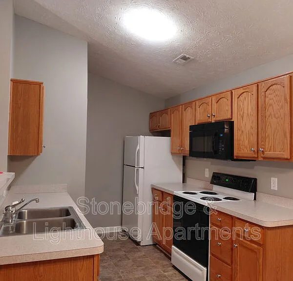 3212 Lighthouse Cv #16-S — Photo 1