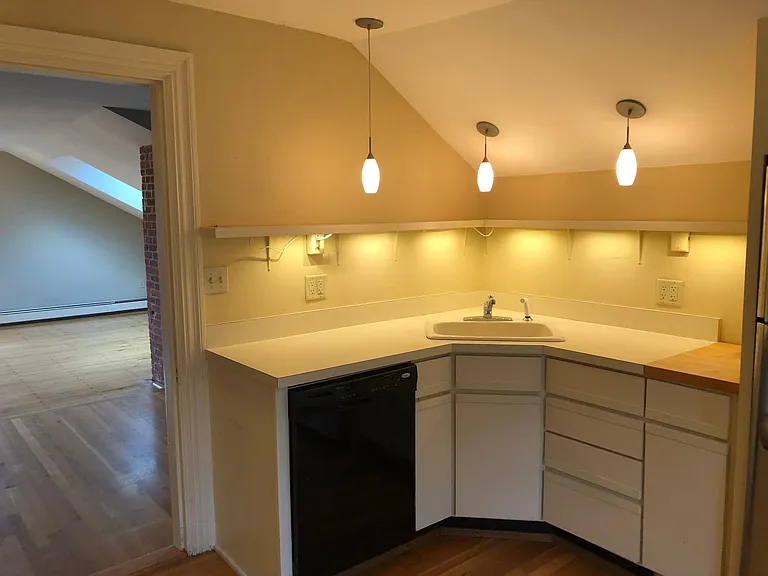 36 Greenough Ave #3 — Photo 24