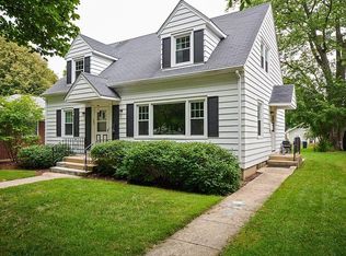 521 Anderson Blvd APT 1, Geneva, IL 60134