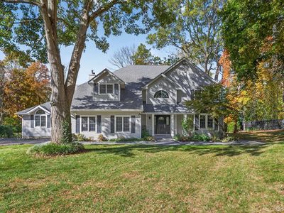 375 Vanderbilt Parkway, Dix Hills, NY, 11746