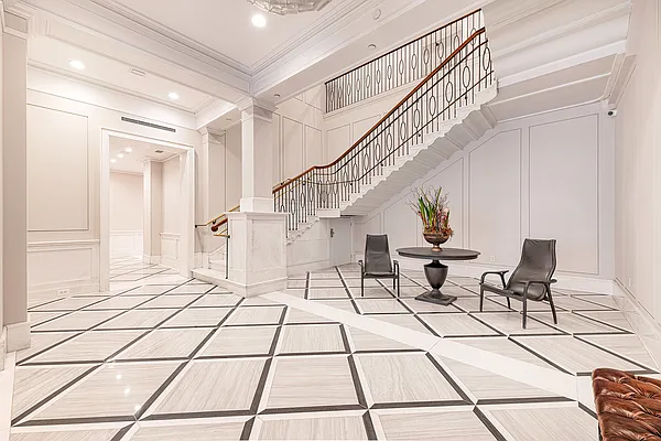 Rented by REAL New York | media 30