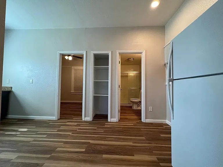 209 E Park St #1 — Photo 5