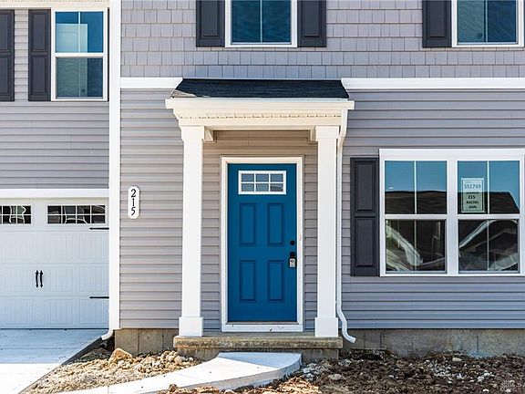 3rd image of 215 Rachel Ann Blvd