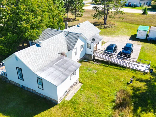 12383 N Mackinaw Hwy, Carp Lake, MI 49718