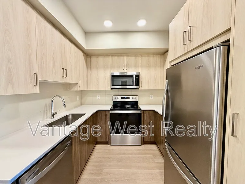 2301 Carrington Rd — Photo 3
