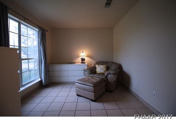 4th image of 4408 Oak Vista Cir