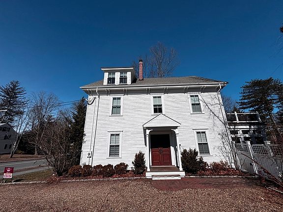 2nd image of 154 Main St