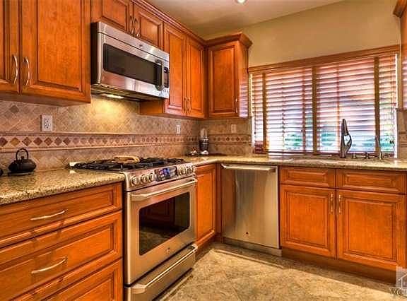 4th image of 31006 Lexington Way