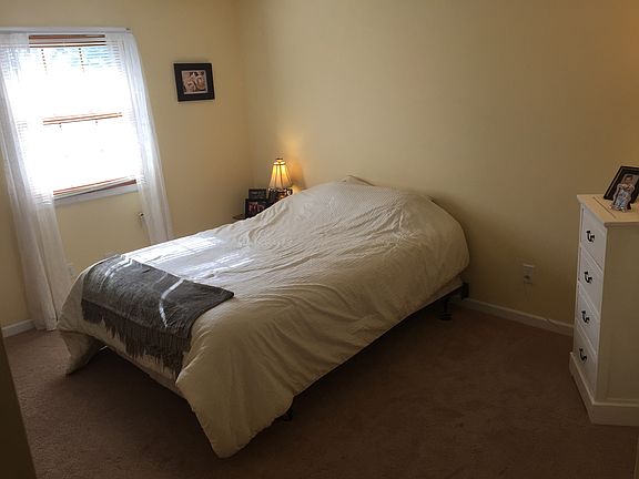 spare bedroom