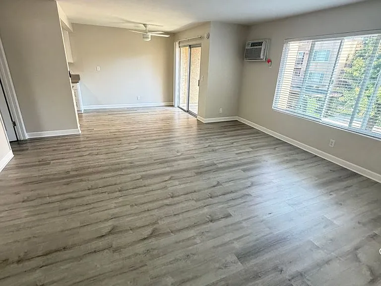 7720 Crescent Ave — Photo 32
