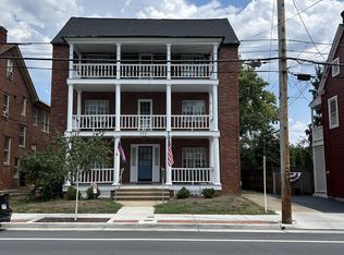112 N Washington St, Winchester, VA 22601