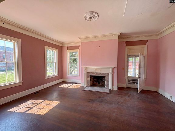 4th image of 108 York St