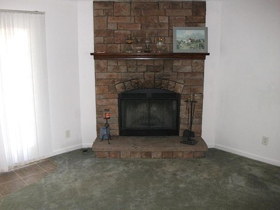 4th image of 1765 Otter Dr