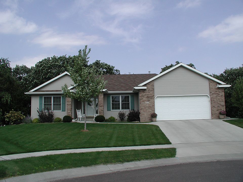 2nd image of 4727 Birdie Ln NW
