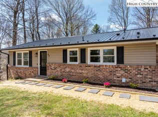 45 Miles Street, Sparta, NC 28675