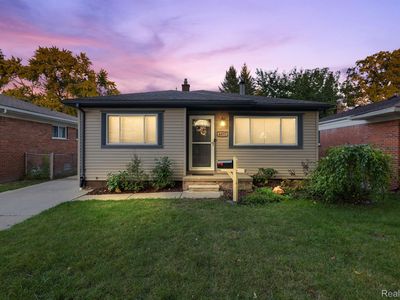 4477 Gertrude St, Dearborn Heights, MI, 48125