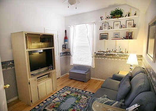 4th image of 6748 Hillhaven Dr