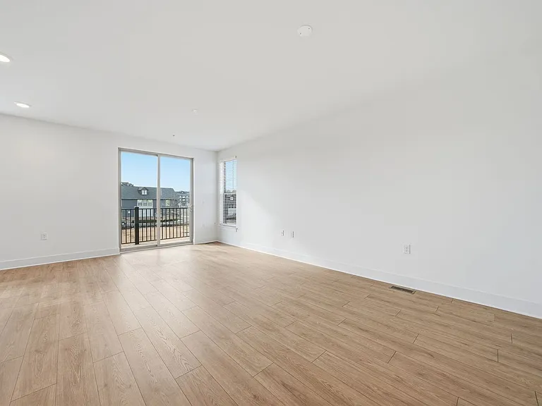 6912 Cosby Village Ter — Photo 17